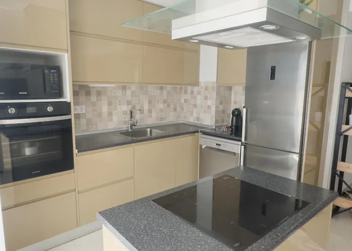 Riamar House - Faro City Center